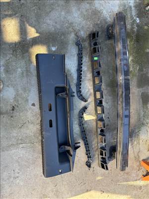 Skoda Fabia II Hátsó lökhárító tartó