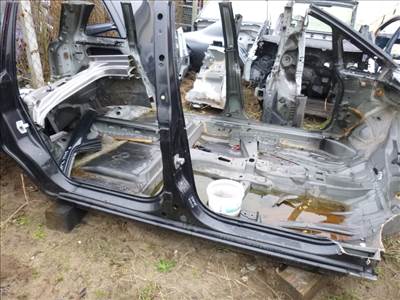 Opel Zafira B jobb küszöb
