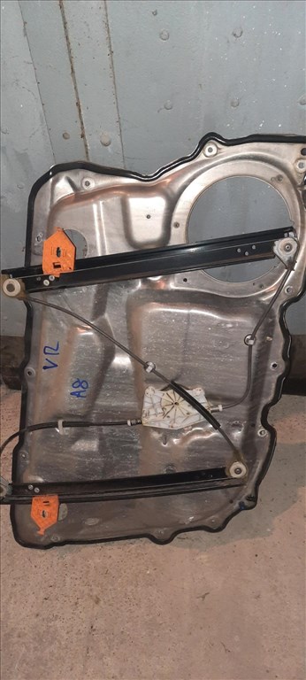 Audi A8 D3 4E ablakemelő mechanika  1. kép