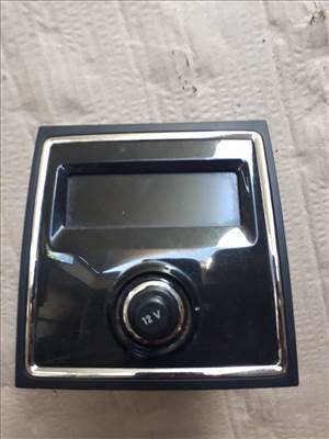 Skoda Superb II óra+12V aljzat a hátsó ülés előtt 3T0919201