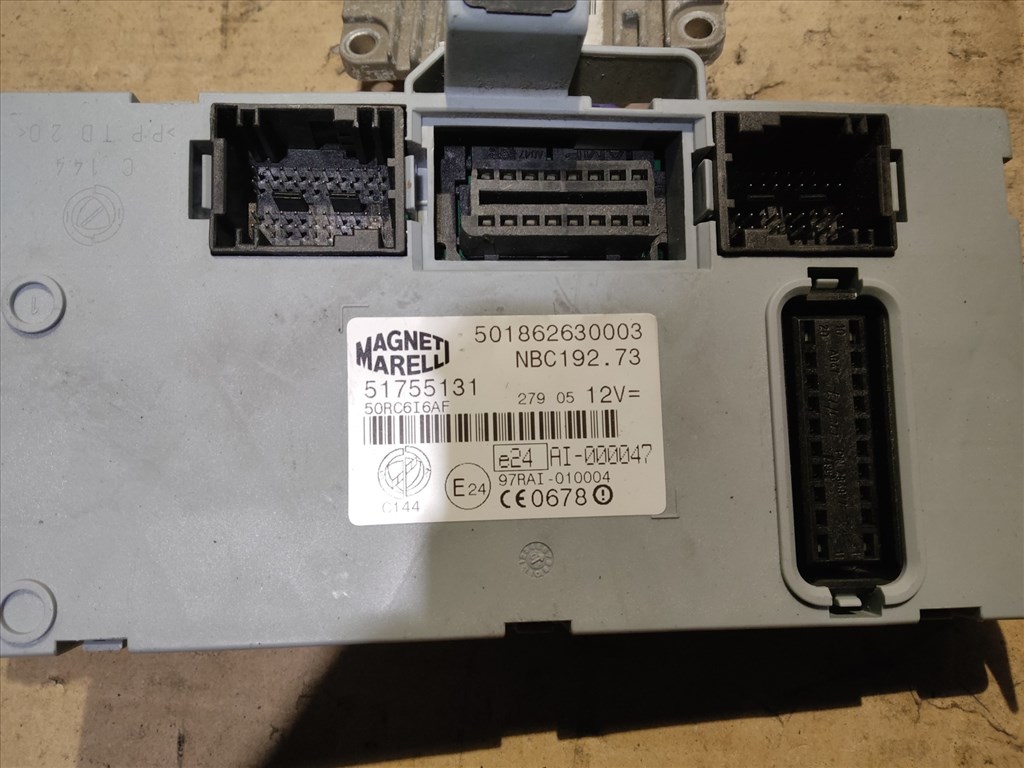 154513 Fiat Stilo 1,6 benzin, Opel motoros motorvezérlő szett 55354616 3. kép