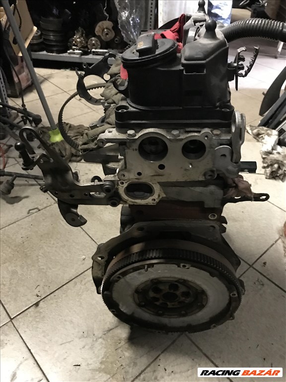 VW 1,6 CR CAY 105LE fűzött blokk hengerfejjel 3. kép