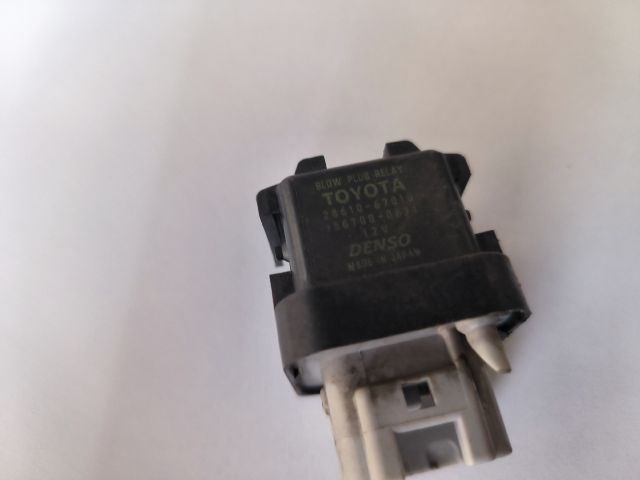 Toyota Yaris (XP90) izzítórelé  2861067010 2. kép