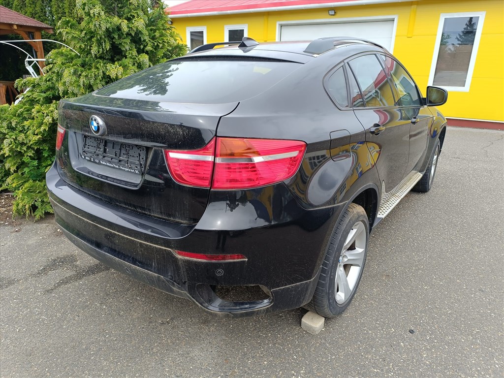 BMW X6 (E71/E72) bontott alkatrészei 2. kép