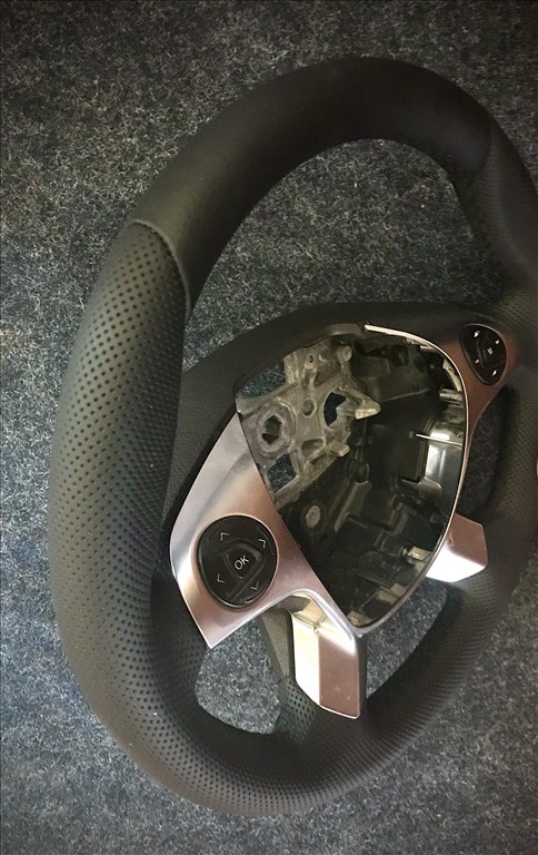 Eladó Ford Transit Tourneo, Connect, Custom hibátlan kormányok. Bp/posta 6. kép