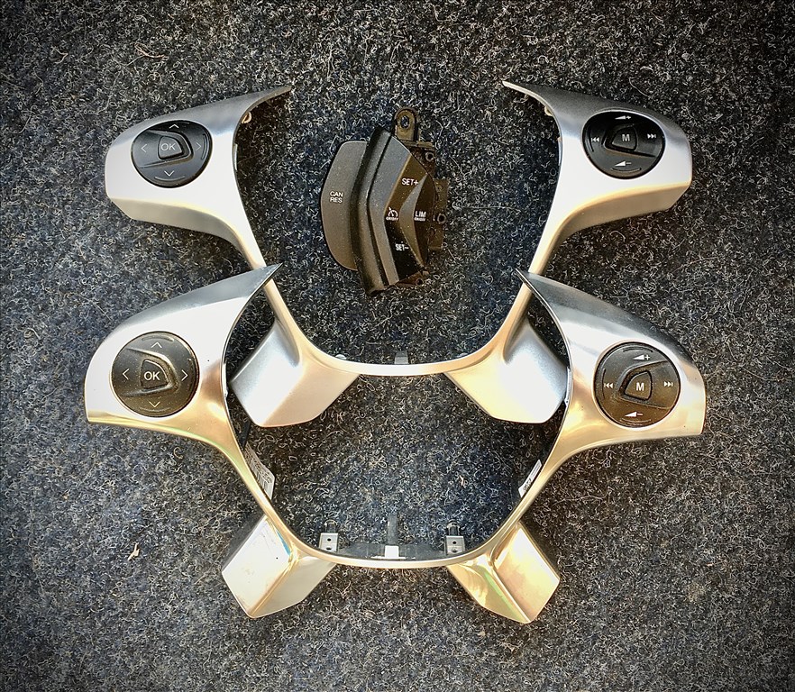 Eladó Ford Transit Tourneo, Connect, Custom hibátlan kormányok. Bp/posta 14. kép