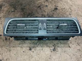 Audi A4 (B8 - 8K) Középső Szellőző *130909* audi-8t1820951d