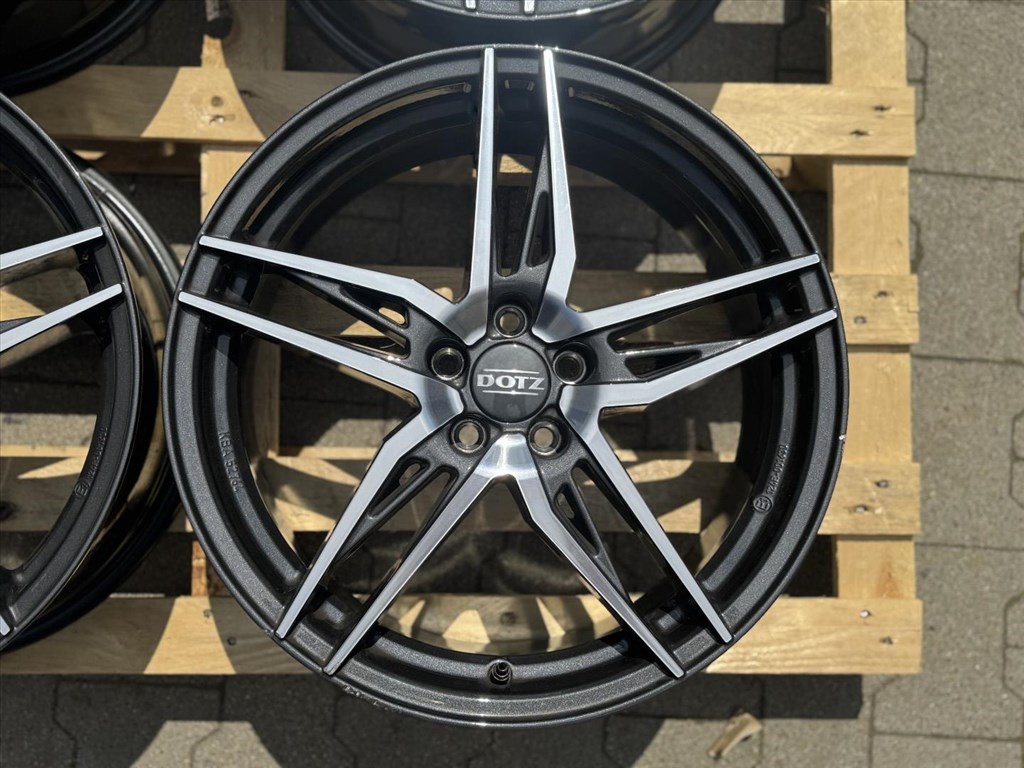 R18 5x100 Dotz Interlagos 7.5J ET46  alufelnik felnik 18" 18col 2. kép