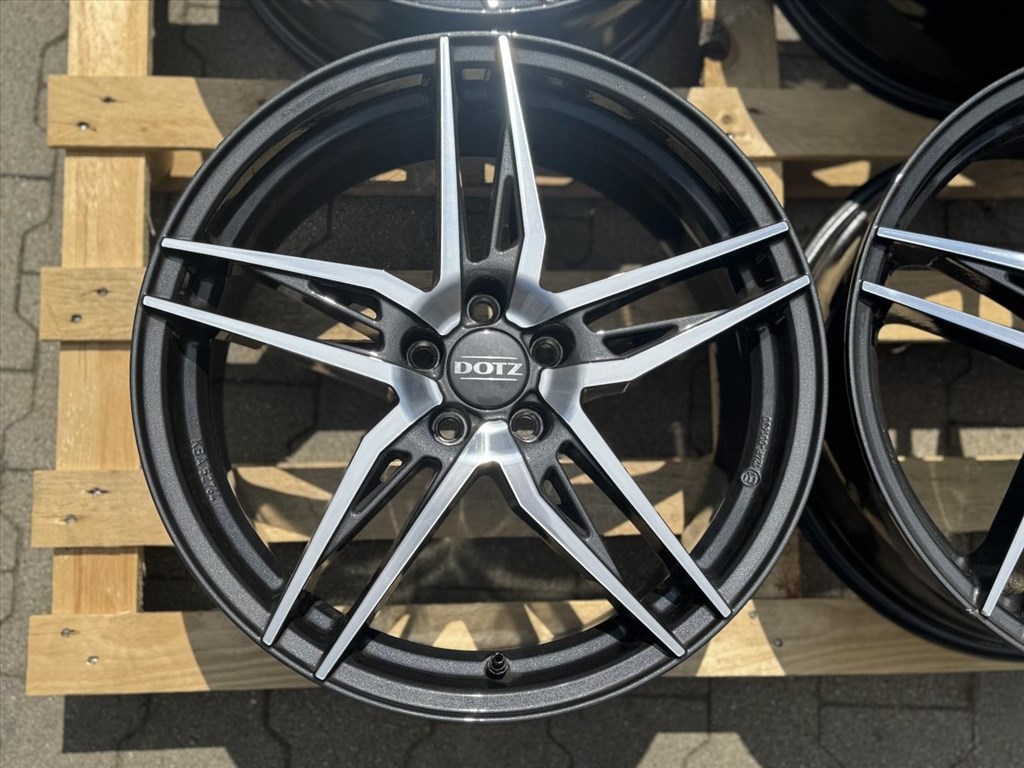 R18 5x100 Dotz Interlagos 7.5J ET46  alufelnik felnik 18" 18col 3. kép