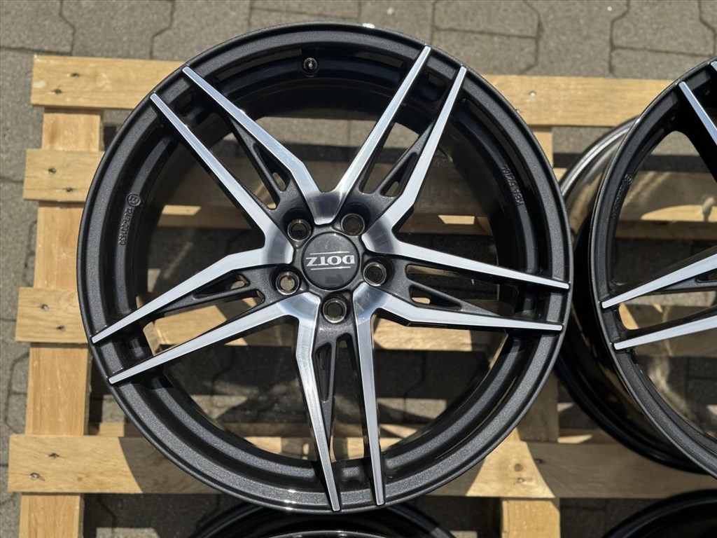 R18 5x100 Dotz Interlagos 7.5J ET46  alufelnik felnik 18" 18col 4. kép