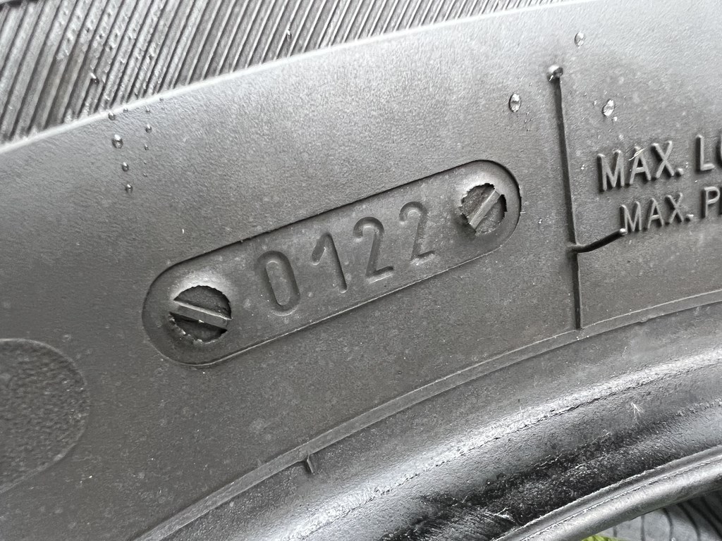 215/60 R16 Riken RoadPerformance nyári gumi 5,5mm 5. kép