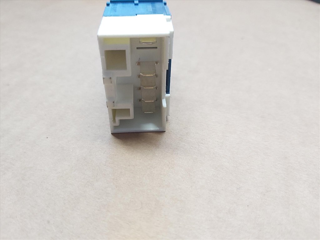 Fiat Doblo II. után gyártott új, elektromos ablakemelő kapcsoló 3. kép