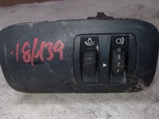 Renault Mégane II Fényszórómagasság Állító Kapcsoló *123256* 8200095495b 1. kép