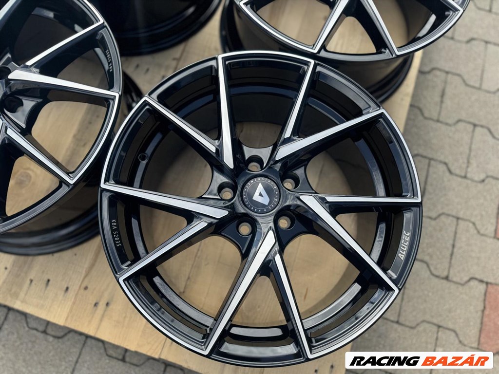 R18 5x114,3 (70,1) ALUTEC ADX.01 8.5J ET47 Diamant-Schwarz Frontpoliert új alufelnik felnik 2. kép