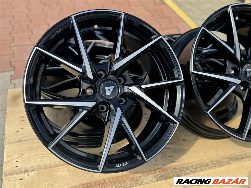 R18 5x114,3 (70,1) ALUTEC ADX.01 8.5J ET47 Diamant-Schwarz Frontpoliert új alufelnik felnik 4. kép