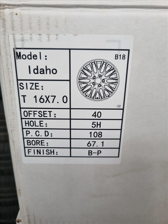  5x108 lyukosztású 7JJ 16" új Silverline alufelni 3. kép