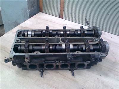 FORD FOCUS 98-04 Hengerfej. benzines