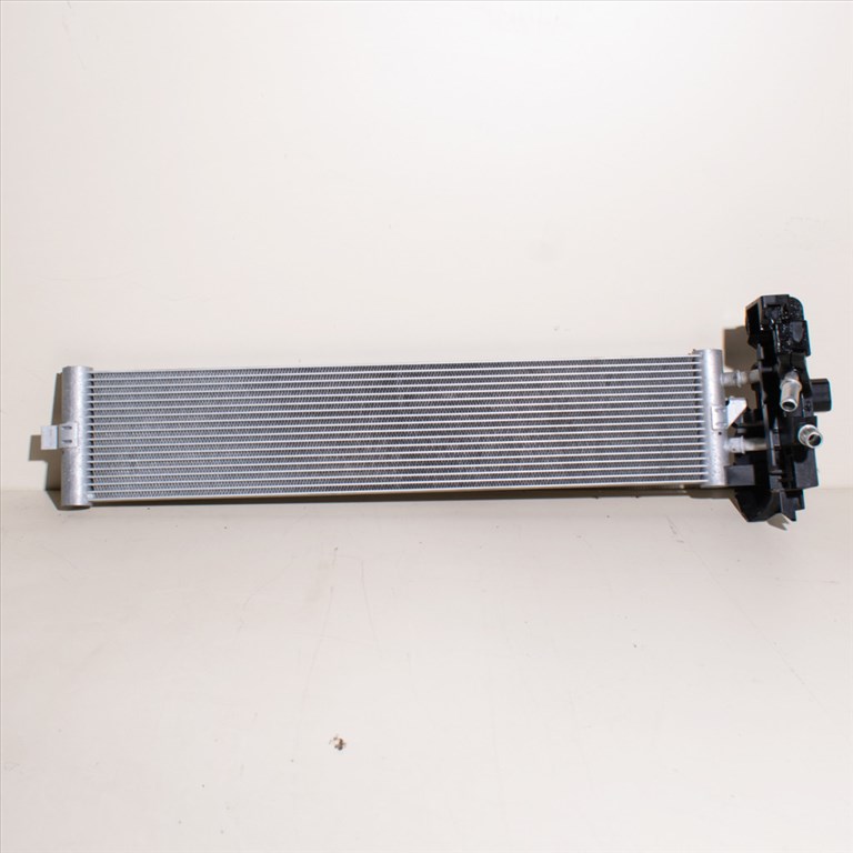 BMW 5er G30-G31, 7er G11-G12, 8er G14-G15-G16 Sebességváltó olajhûtõ (Cikkszám: 17218619387) 1. kép