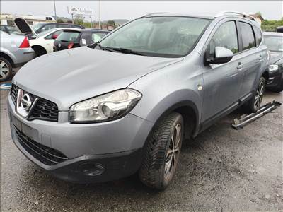 Nissan Qashqai+2 (NJ10) bontott alkatrészei