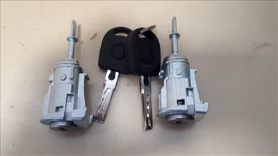 Skoda Fabia I-Octavia I ajtózárbetét garnitúra 6Y0898167E