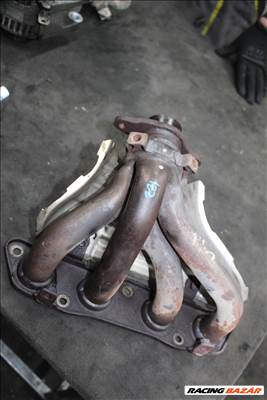 Toyota Corolla Verso 1ZZ-FE 2004-2009 leömlő