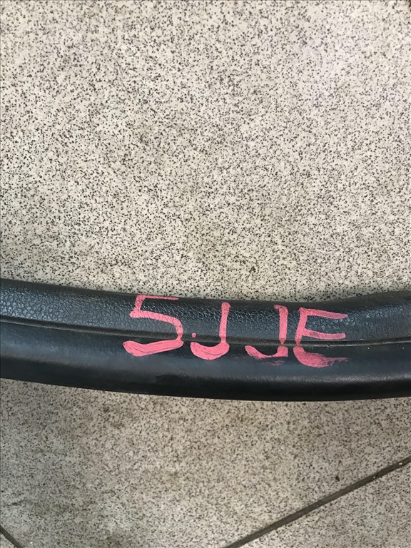 Skoda Fabia II jobb első ajtó kédergumi 5j0867365d 2. kép