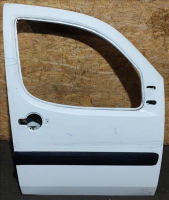 163189 Fiat Doblo 2000-2009 Jobb első fehér színű ajtó, a képen látható sérüléssel 51847704