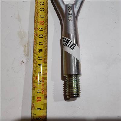 Skoda Romster 2006-2015 utángyártott új vonószem, balmenetes 18 mm menetátmérő 6k0803615c