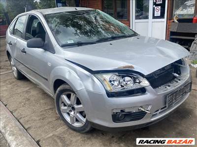 Ford Focus Mk2 1.6i bontott alkatrészei