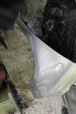 Kia Carens jobb első sárvédő 