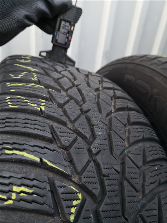 215/60 R16 Nokian téli gumi 40000ft a 4db/34/ 3. kép
