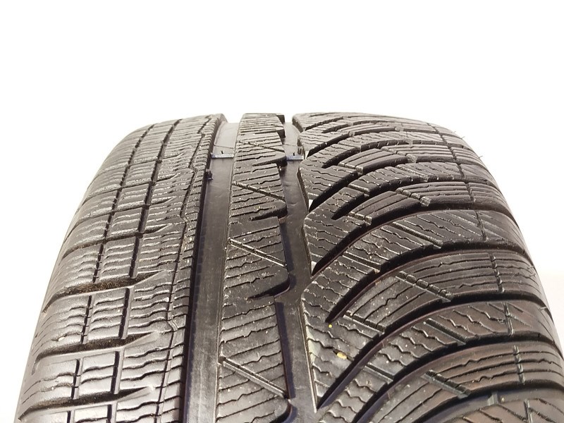 Michelin Pilot Alpin PA4 235/50 R17  1. kép