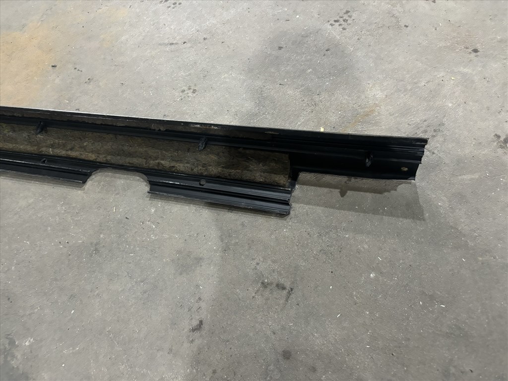 Ford Transit Tranzit MK6 MK7 Első üléssor mögötti műanyag élvédő 8473 1c15v13190je 7. kép