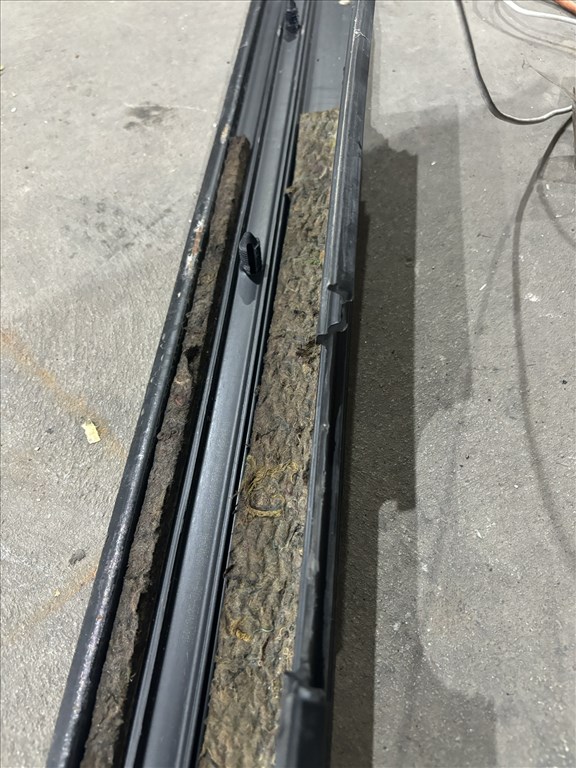 Ford Transit Tranzit MK6 MK7 Első üléssor mögötti műanyag élvédő 8473 1c15v13190je 10. kép