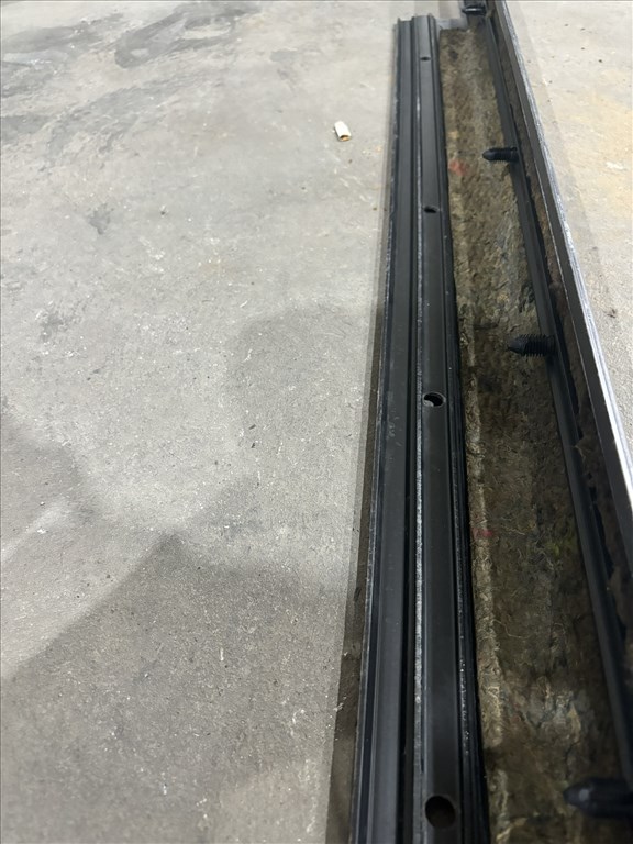 Ford Transit Tranzit MK6 MK7 Első üléssor mögötti műanyag élvédő 8473 1c15v13190je 11. kép