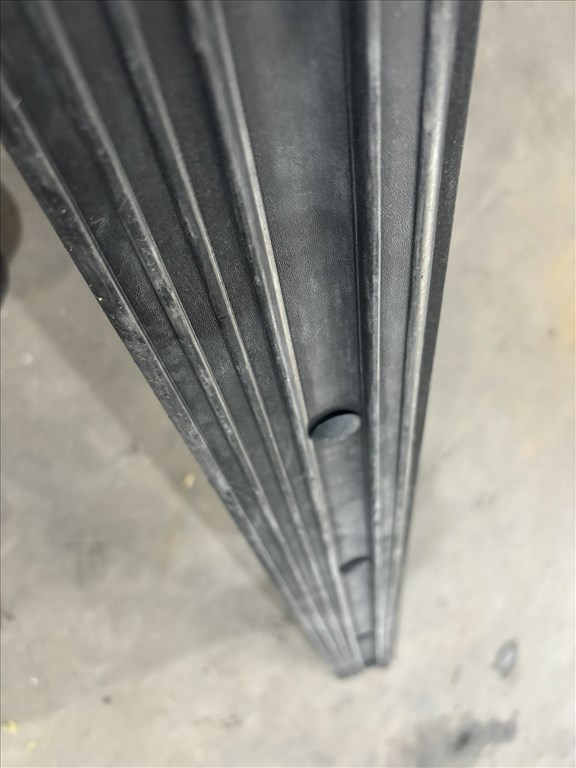 Ford Transit Tranzit MK6 MK7 Első üléssor mögötti műanyag élvédő 8473 1c15v13190je 12. kép