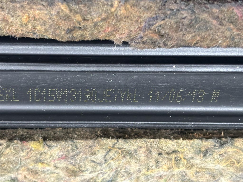 Ford Transit Tranzit MK6 MK7 Első üléssor mögötti műanyag élvédő 8473 1c15v13190je 18. kép