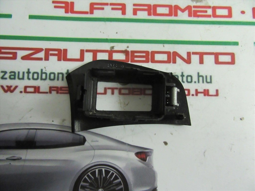 Fiat Stilo bal hátsó ablakemelő kapcsoló tartó 2. kép