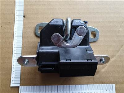 Fiat 500, Grande Punto, Bravo 2007-2014, Lancia Delta 2008-2014 gyári új, csomagtérajtó zár 55702917