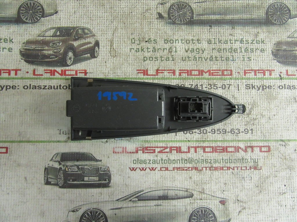 Fiat Croma bal hátsó ablakemelő kapcsoló 3. kép
