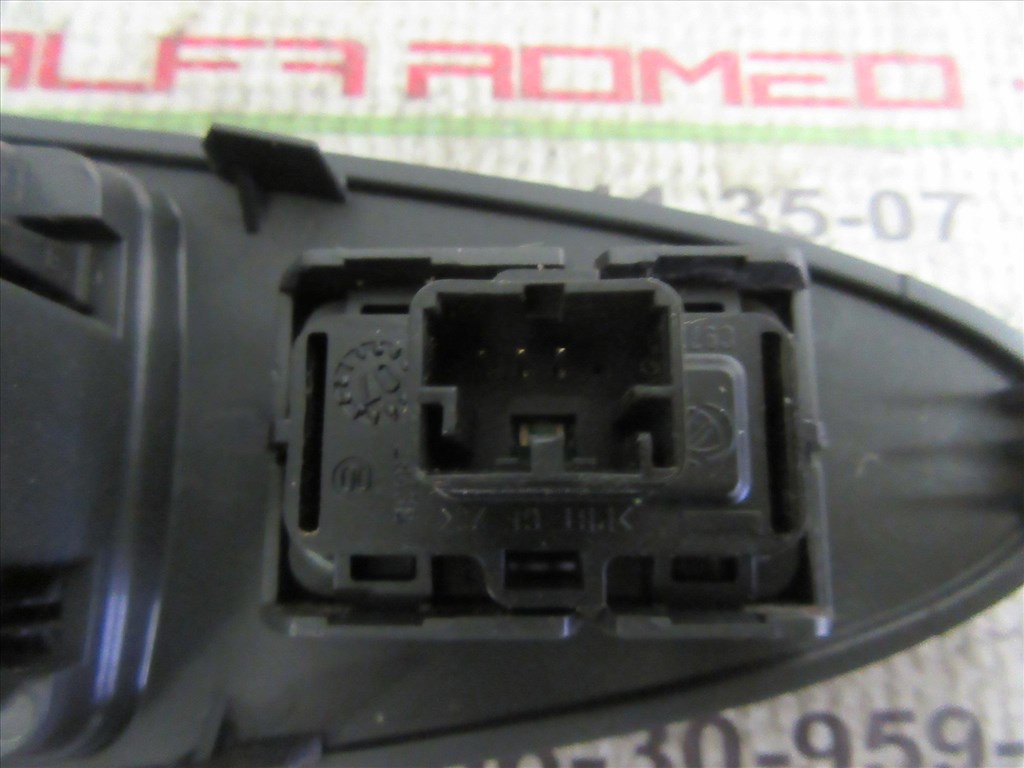 Fiat Croma bal hátsó ablakemelő kapcsoló 4. kép