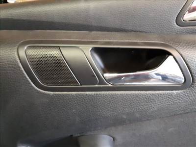 Volkswagen Passat B6 hátsó magas hangszóró kilinccsel 3C0051606
