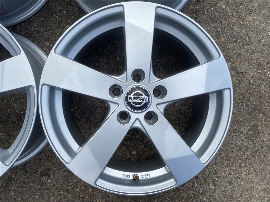 4db Dezent 17" Nissan alufelni. (3882) 2. kép