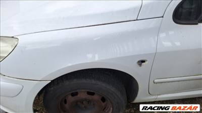 Peugeot 307 jobb első sárvédő, bal első sárvédő 