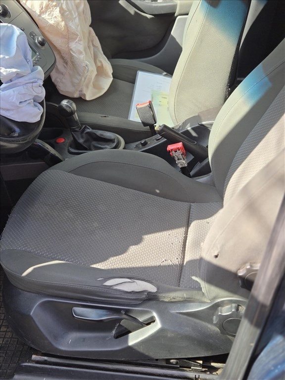 Seat Toledo III bontott alkatrészei 2. kép