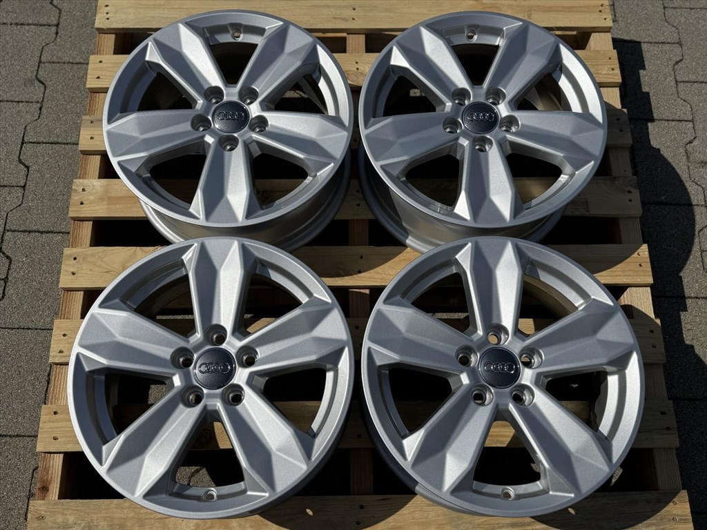 R15 5x100 Original audi A1 6J ET37 OE 82A601025 gyári alufelnik felnik felni alufelni 2. kép