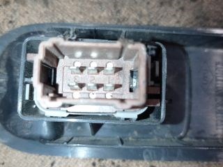 Renault Scénic II Ablakemelő Kapcsoló Négyes / Kettes *123581* 3. kép
