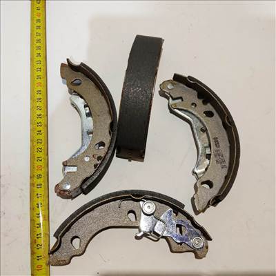 Fiat Panda II. utángyártott új (Bosch)  nem Abs-el szerelt hátsó fékpofa garnitúra 