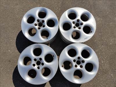 166230 Alfa Romeo GTV, Spider 6,5x16"-os alufelni garnitúra, a képeken látható állapotban!!!!