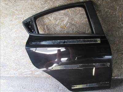 18975 Alfa Romeo Giulietta vulkán néró színű, jobb hátsó ajtó a képen látható sérüléssel 50509298